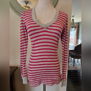 GAP Size Medium Vintage 2006 Fitted V-neck Striped Thermal Lightweight Top Cotto